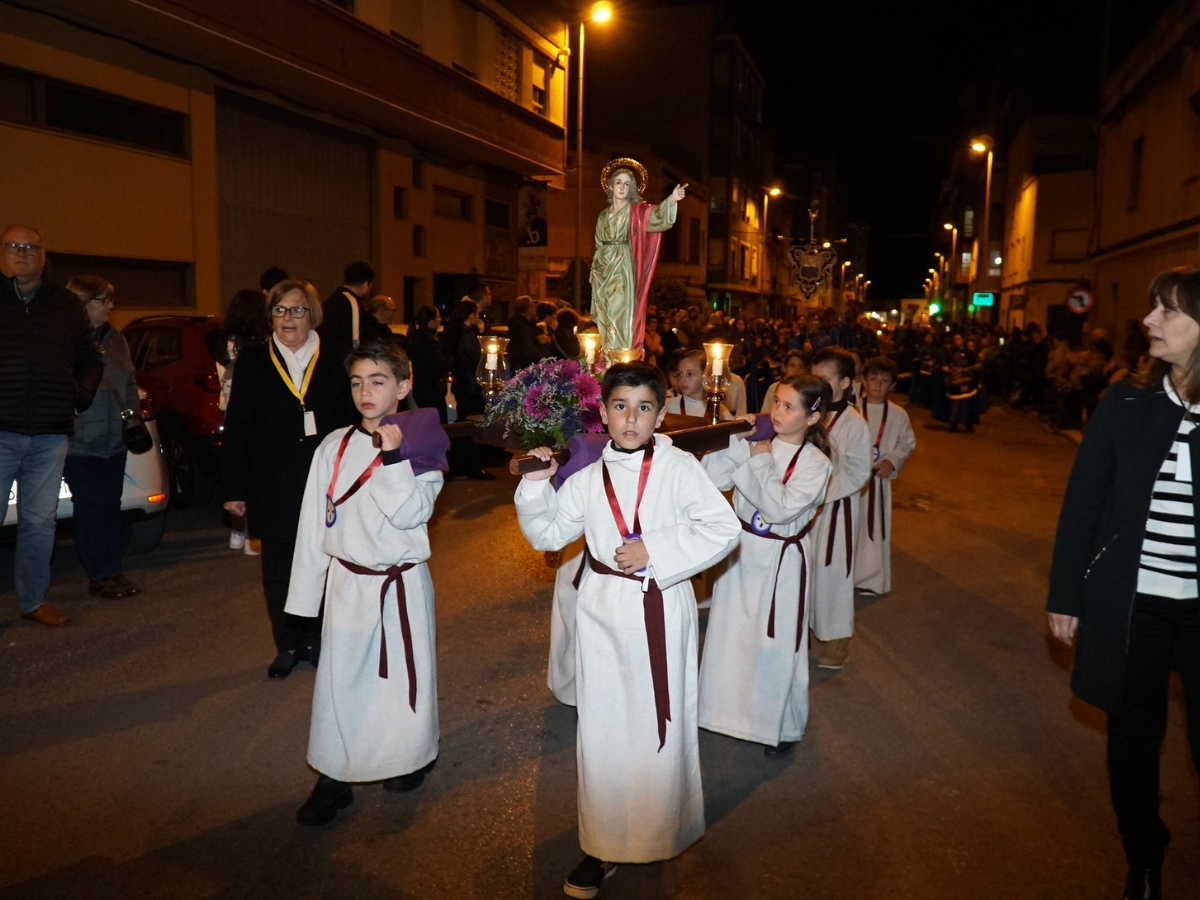 Vila-real celebra la procesión infantil y juvenil de Semana Santa