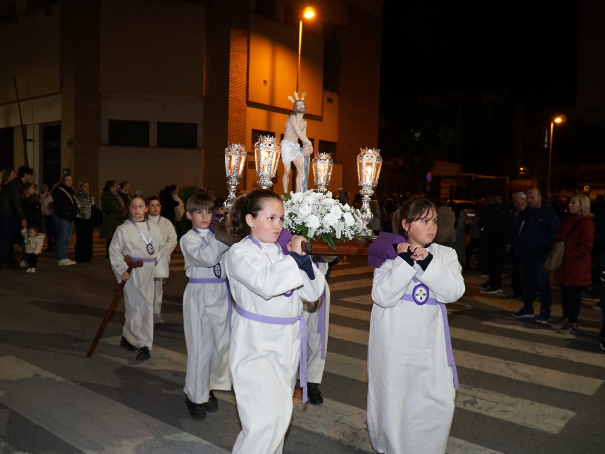 Vila-real celebra la procesión infantil y juvenil de Semana Santa