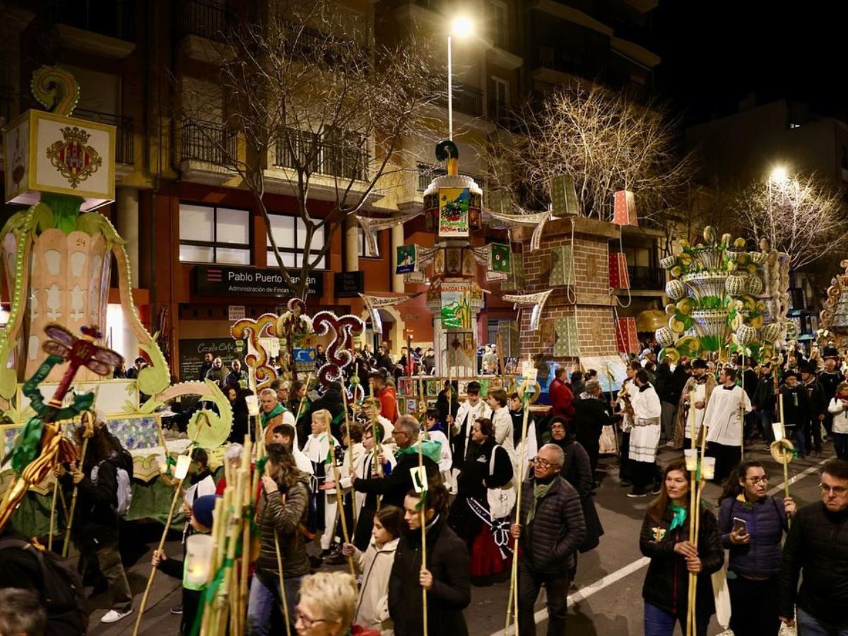 Emotiva 'Tornà de la Romeria' con desfile de Gaiatas en Castellón 15