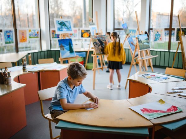 Ayudas de Diputación para cuidado infantil en zonas rurales de Castellón