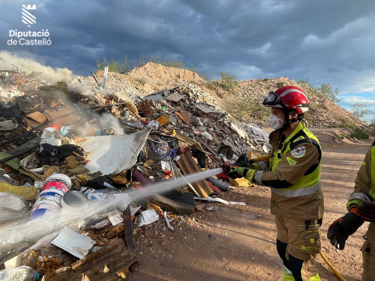 Incendio en una planta de reciclaje de Moncofa