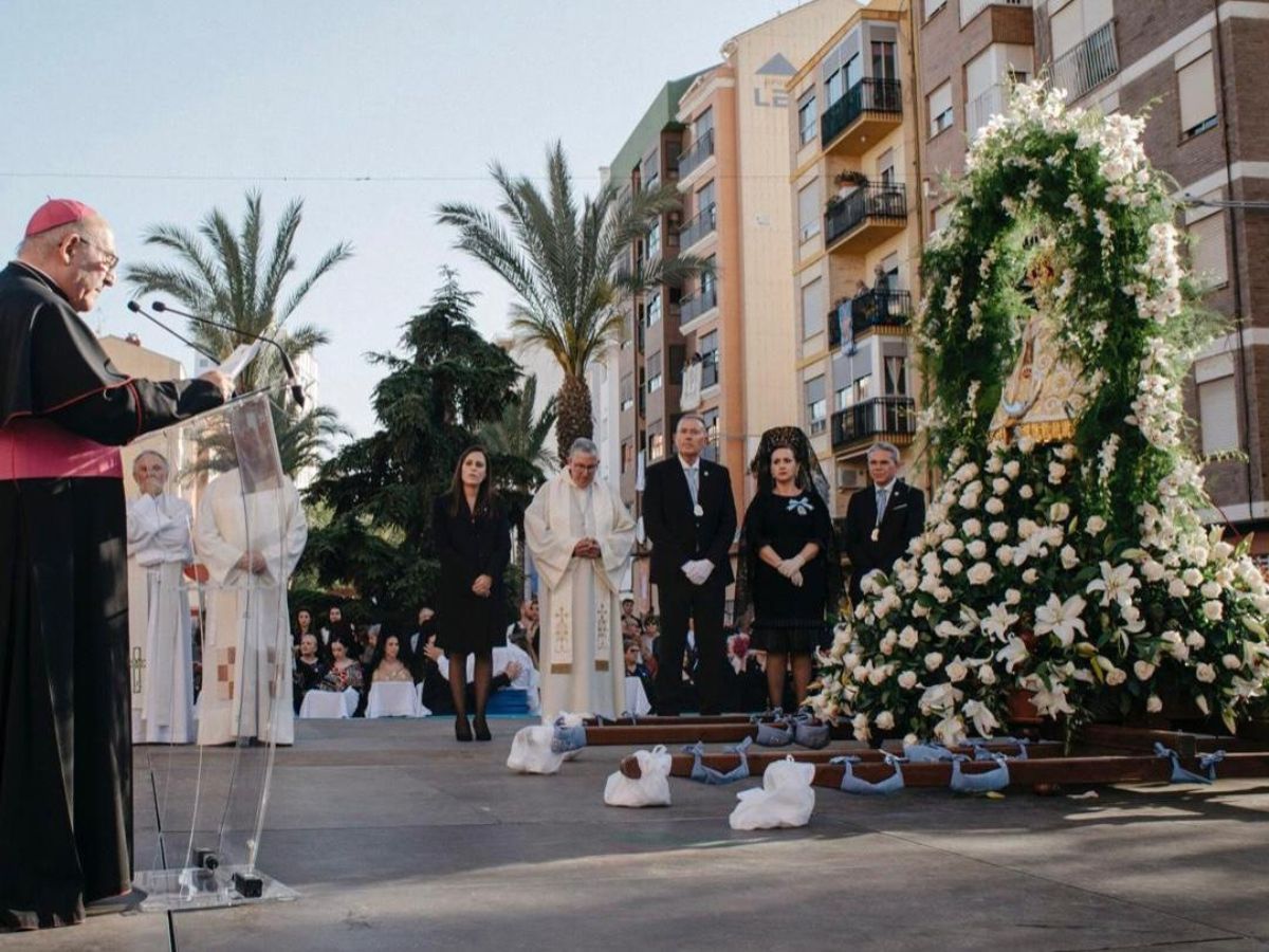 La Mare de Déu de Lledó llega al Grao de Castellón