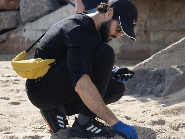 Limpieza colectiva de la playa del Pinar en el Grao de Castellón