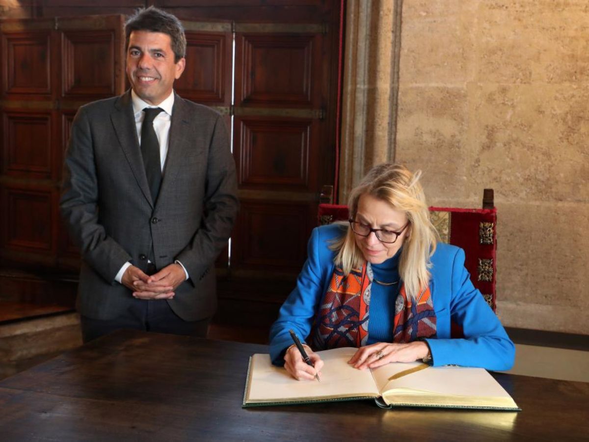 El presidente de la Generalitat, ha mantenido una reunión con la embajadora de la República Federal de Alemania en España, Margarete Gosse.