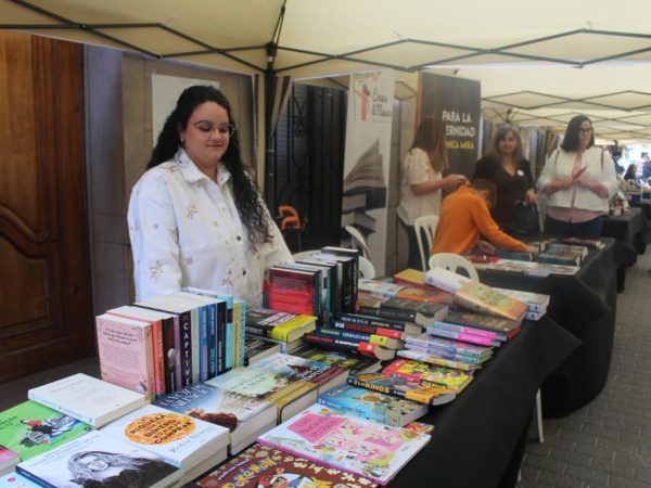 Nules celebra la ‘Feria del Libro’ y la de ‘Antigüedades y Coleccionismo’