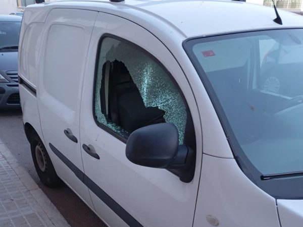 Vecinos de Almassora denuncian daños en sus vehículos y exigen mas seguridad