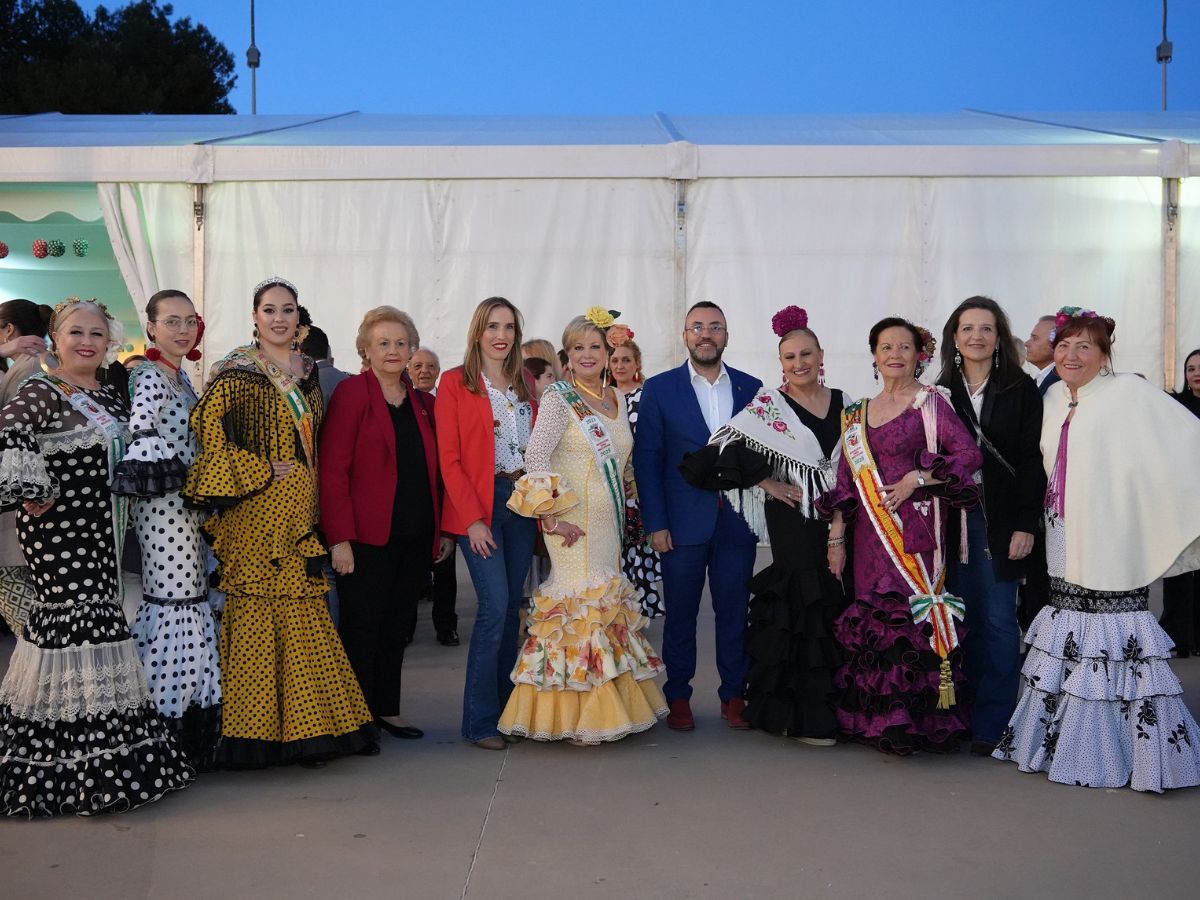 Vila-real celebra la inauguración de la 'X Feria de Abril'