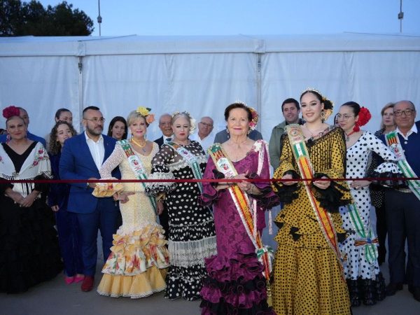 Vila-real celebra la inauguración de la ‘X Feria de Abril’