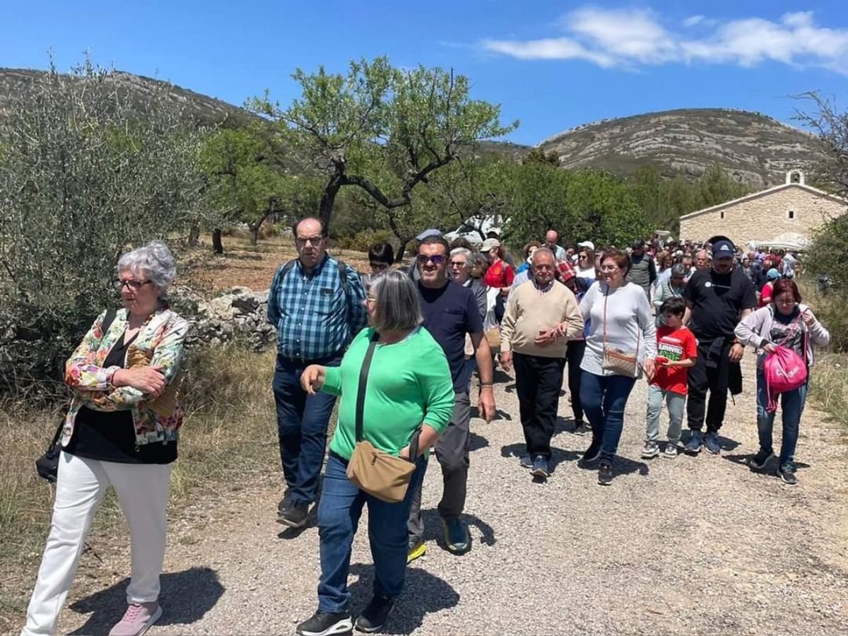 Albocàsser disfruta de una multitudinaria romería de Sant Miquel