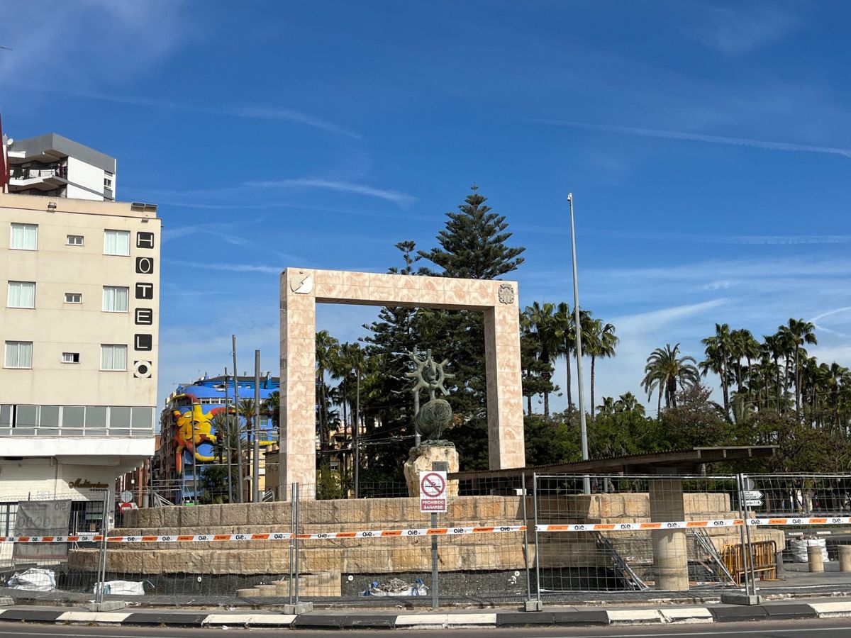 Arrancan las obras de la fuente del centenario en el Grao