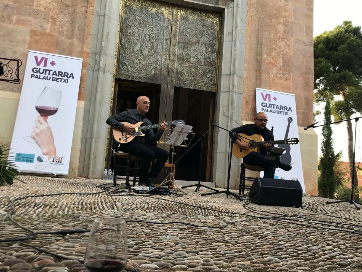 Betxí acoge la VIII edición del festival ‘Guitarra i Vi’ al Palau-Castell