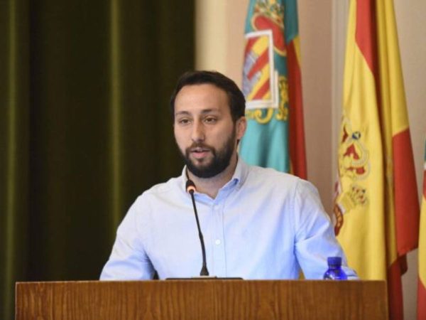 Debate político por la bandera del CD Castellón en el Ayuntamiento