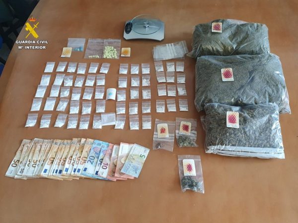 Detenido ‘in fraganti’ vendiendo cocaína delante de la Guardia Civil