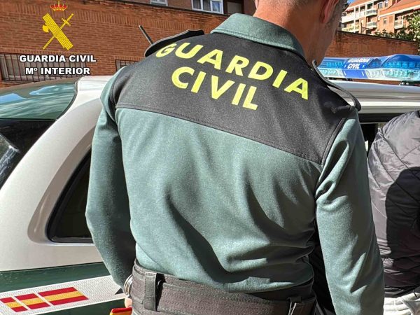 Detenido tras atrincherarse con un arma en Chiva