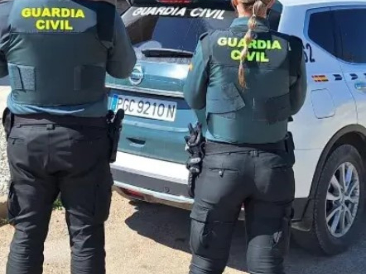 Encuentran a un hombre ahorcado en un merendero de la playa de Burriana