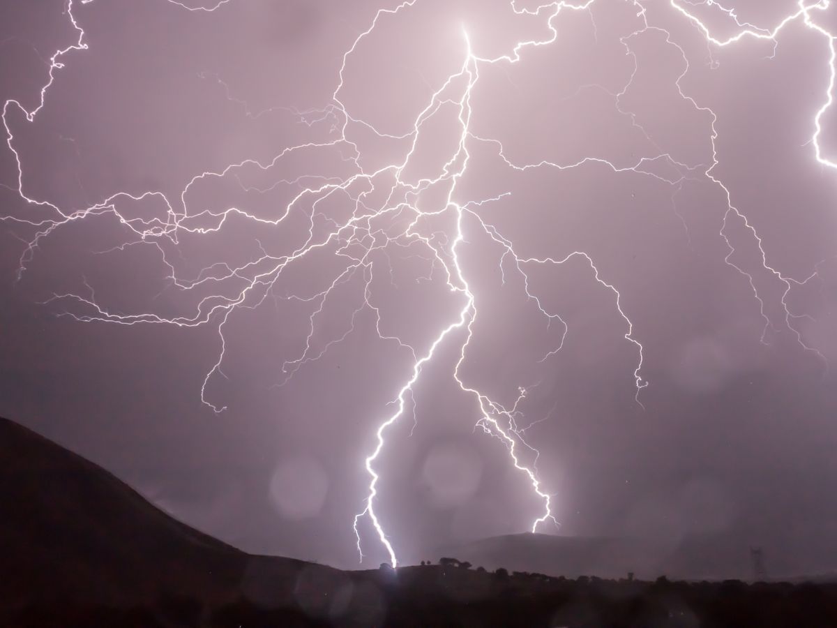 Fuertes tormentas, granizo y rayos en la provincia de Castellón