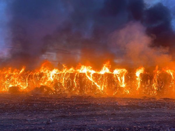 Incendio en planta de tratamiento de residuos en Cervera del Maestre