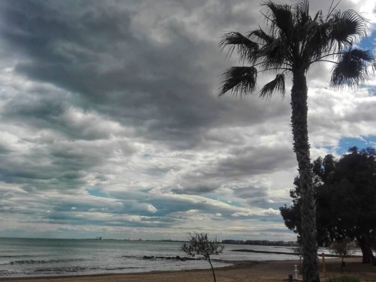 Intervalos nubosos y chubascos ocasionales en el norte de Castellón