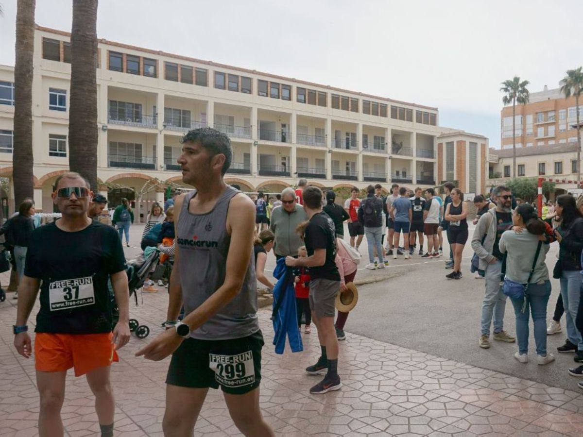 La XVI Carrera Solidaria de Burriana reúne a 300 corredores