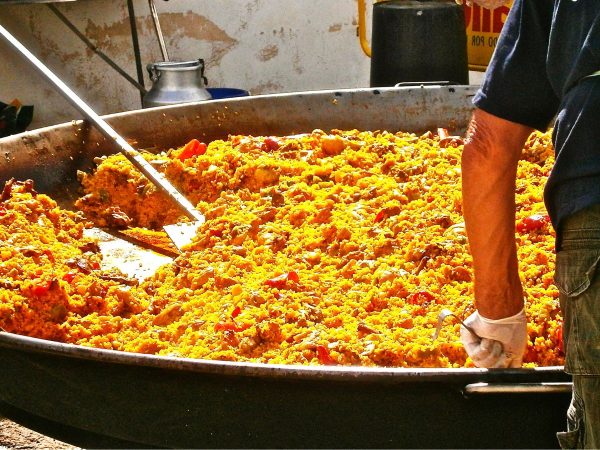 ‘Paella Solidaria en Apoyo al Parkinson’ en el Grao de Castellón