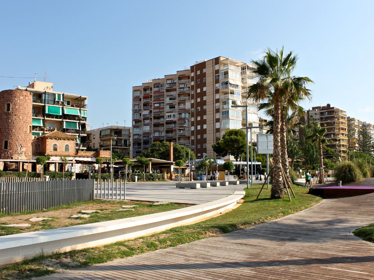 Aprobado Plan Vive, escoletes, acciones contra la sequía y control de patinetes en Benicàssim