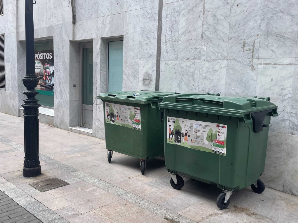 Proyecto pionero desde Castellón para eliminar mal olor en contenedores