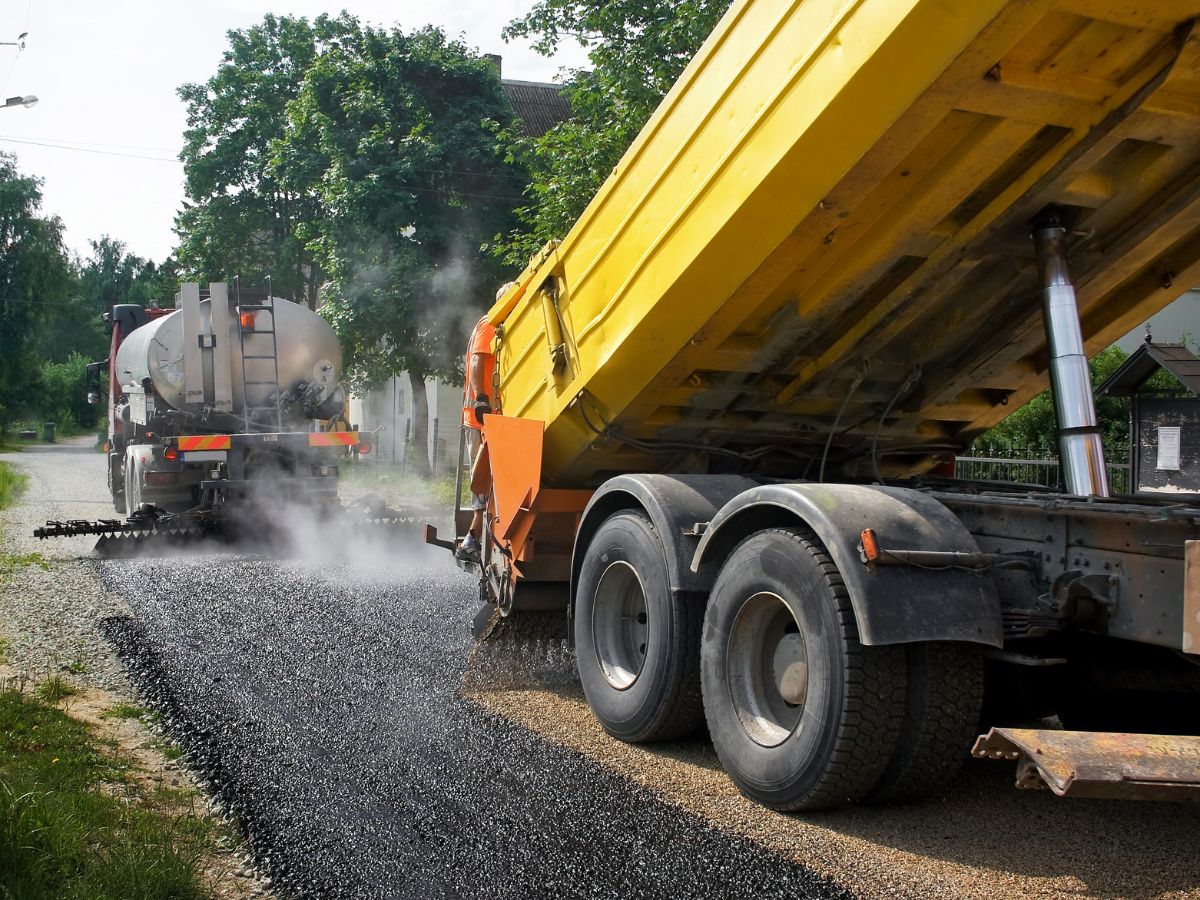 Transportes firma un contrato millonario para las carreteras de Castellón