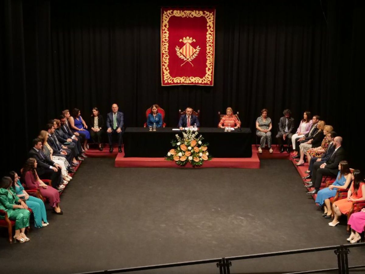 Vila-real homenajea a parejas que celebran sus Bodas de Oro