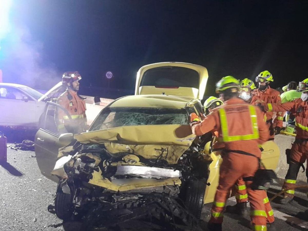 Accidente en la AP-7 se salda con un fallecido y un herido