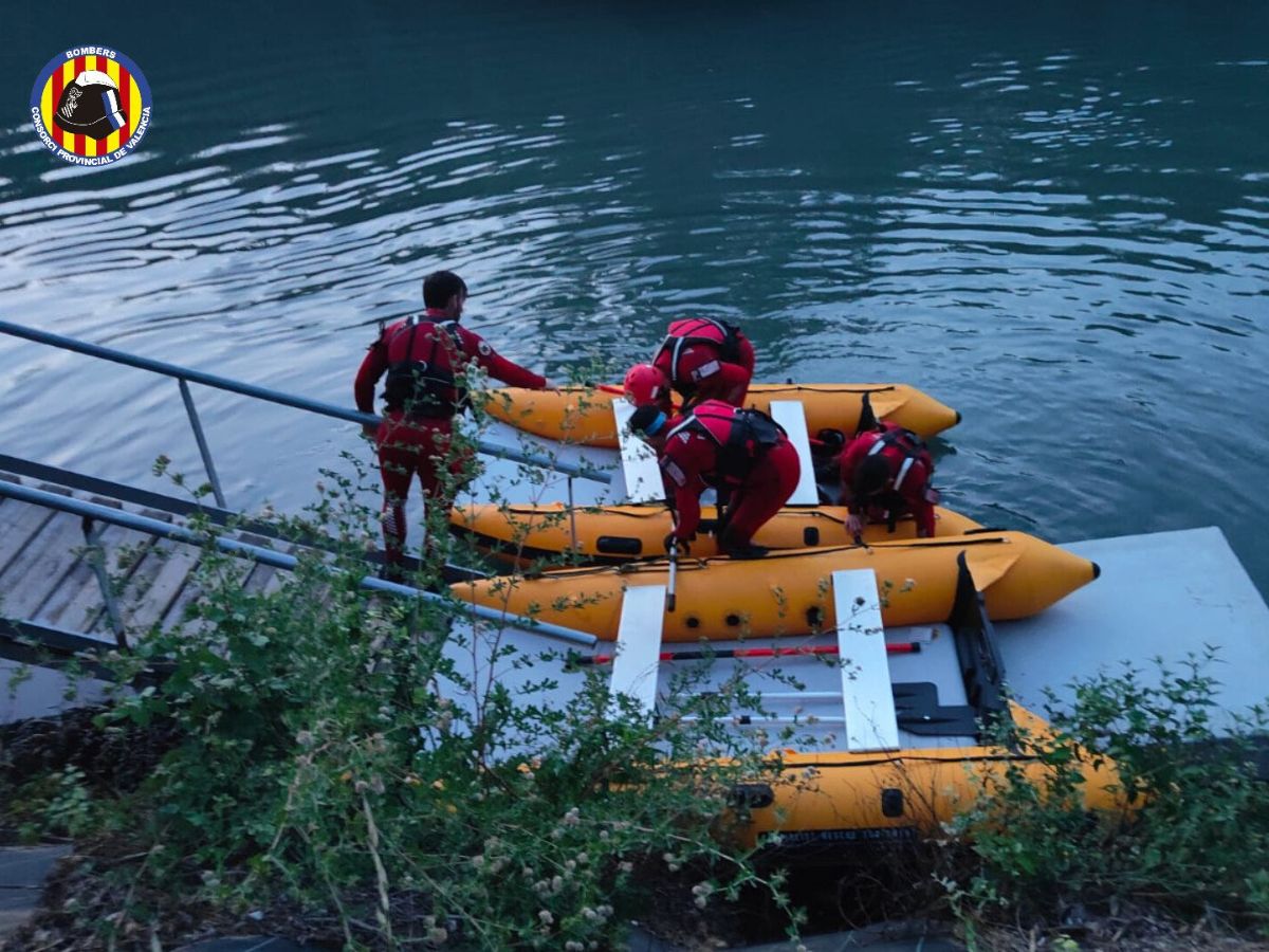 Continúa la búsqueda del menor desaparecido en el río Júcar