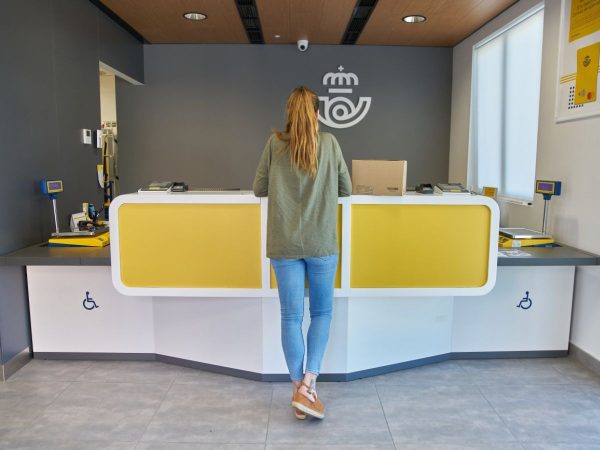 Correos amplía su horario de atención en la oficina de Almassora