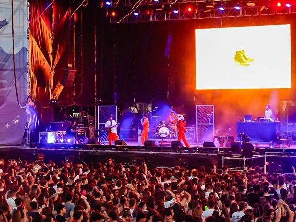 Desalojan a 4.900 personas en el Zuera Sound Festival