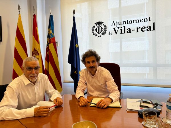 El regidor de Solidaritat s’ha reunit  amb el delegat saharauí per a la C.V.