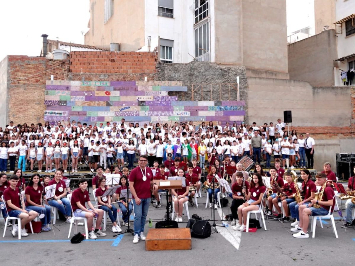 Escola Canta 2024: Alumnos y músicos unidos por el medioambiente en Burriana