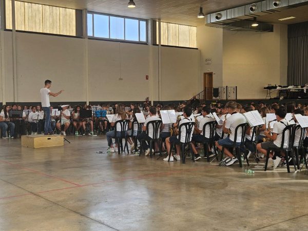 La Banda Joven de Oropesa del Mar brilla en Vall d’Alba