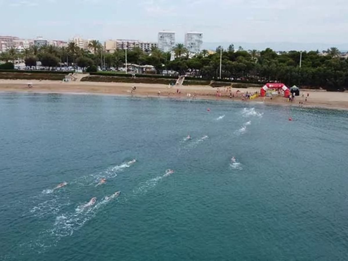 Llega a la costa de Castellón la I Copa Diputación de Aguas Abiertas