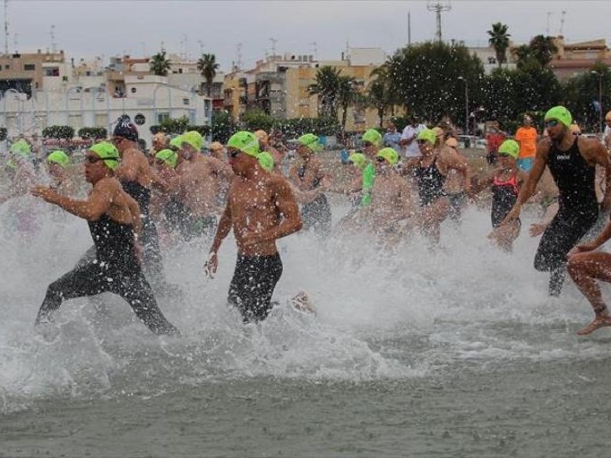 Llega a la costa de Castellón la I Copa Diputación de Aguas Abiertas