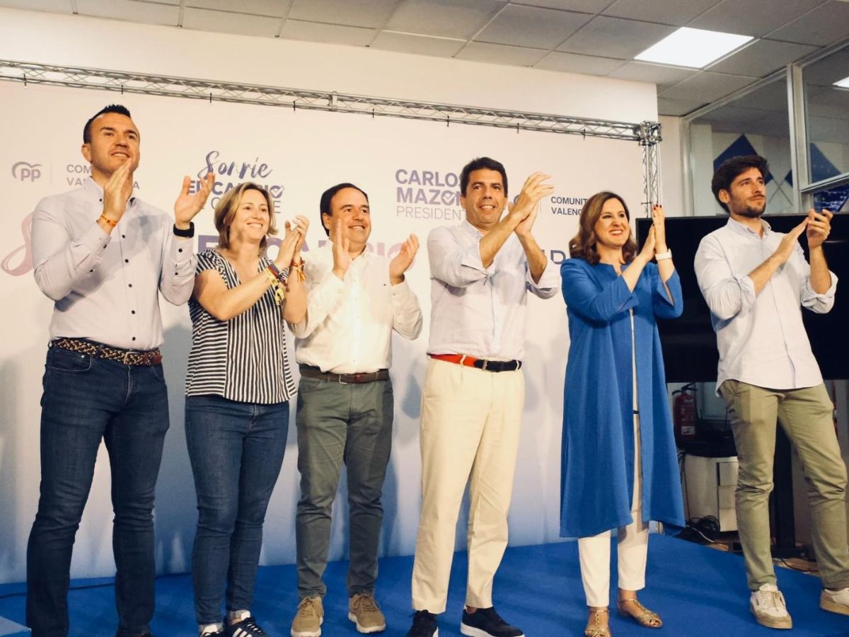 Mazón celebra la victoria del PP en la Comunitat Valenciana