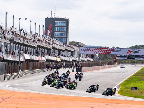 Rabat y López ganan las carreras de Superbike en el Circuit