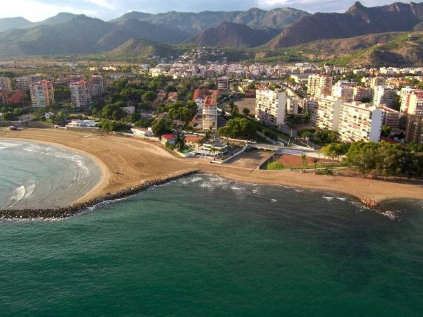 Todas las playas de Benicàssim adaptadas y libres de humo