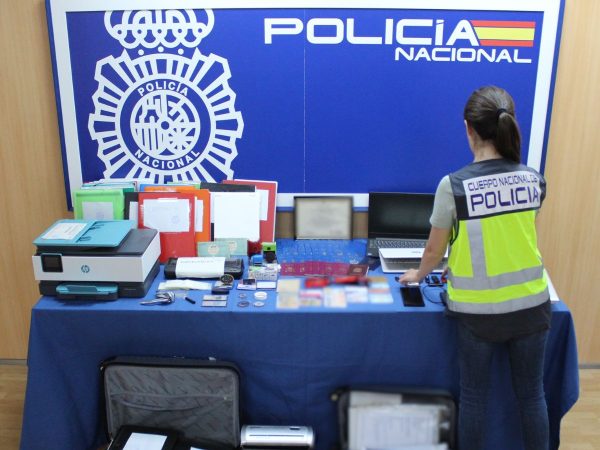 Detenido por falsificar documentos para obtener la nacionalidad