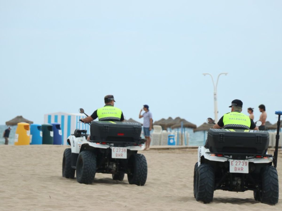 Dos detenidos por robo y agresión sexual en la playa