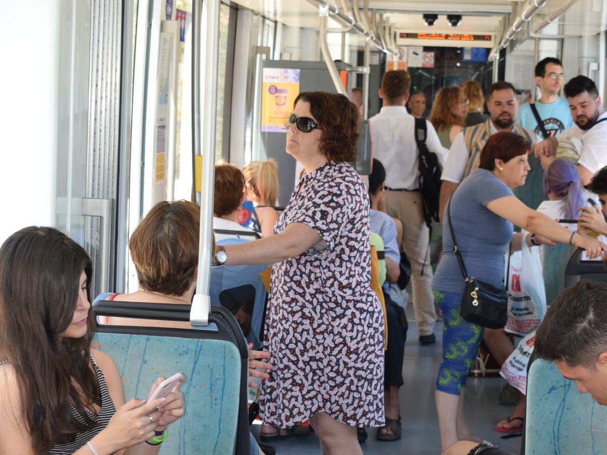 Extensión de la gratuidad y descuentos en transporte público en la Comunitat