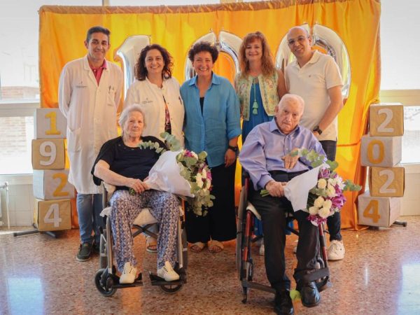 Los ondenses celebran los 100 años de Julia Gómez y Antonio García