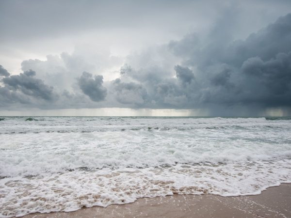 Sábado de lluvias en el litoral y bajada de temperaturas