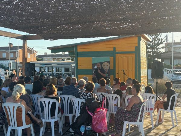 Almassora presenta un nuevo monólogo junto al mar