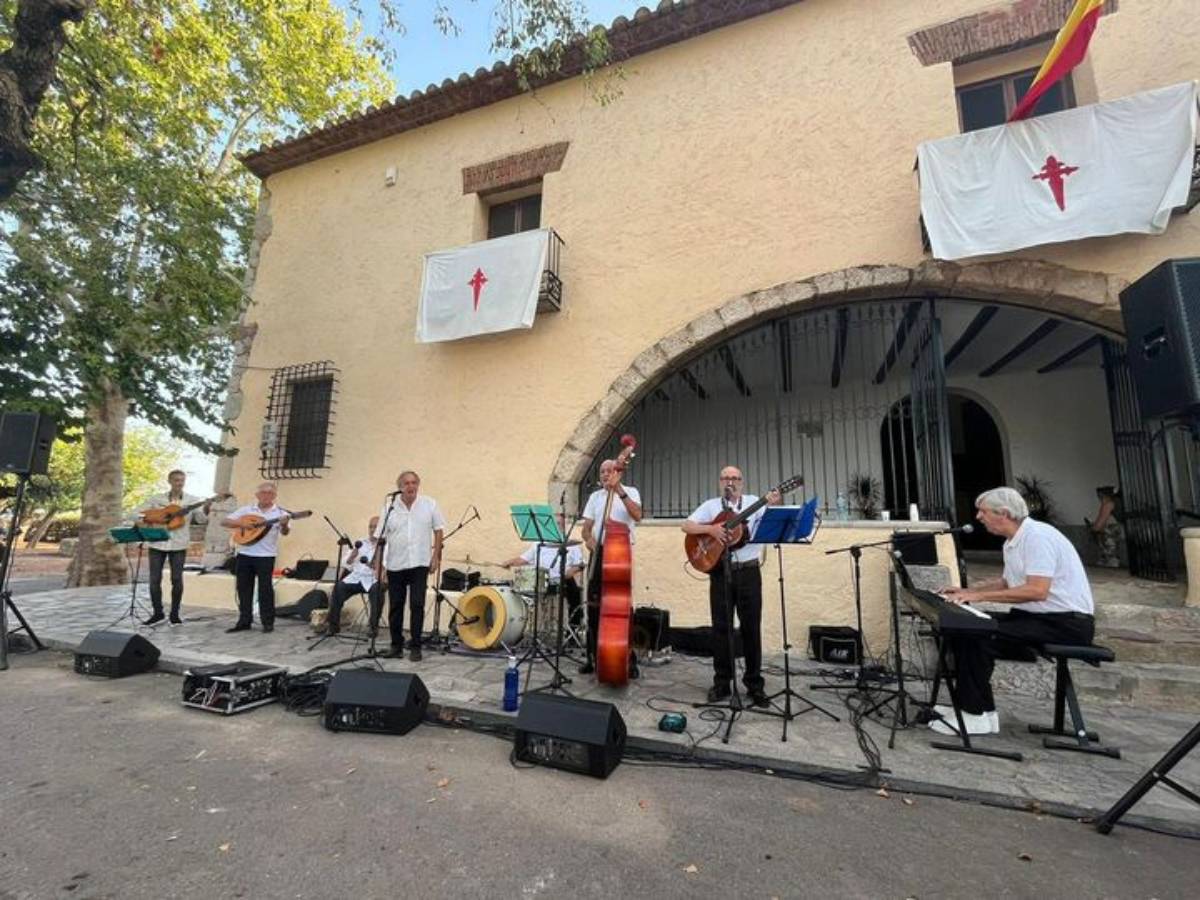 ‘Els de la Fileta’ rinden homenaje a Sant Jaume en Castellón