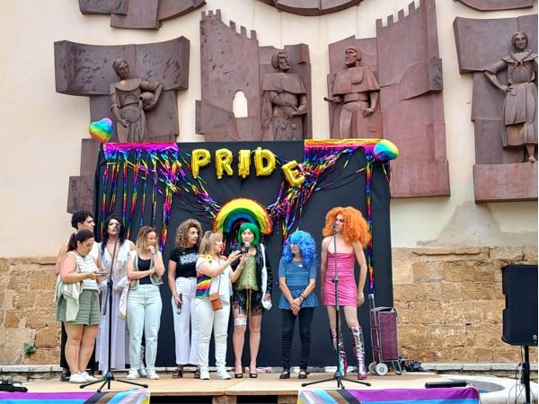 Éxito de participación en el I Orgullo de Benassal para defender los derechos LGTBIQ+