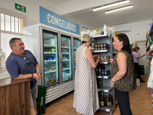 La tienda de un pueblo de Castellón cambia la vida a sus vecinos