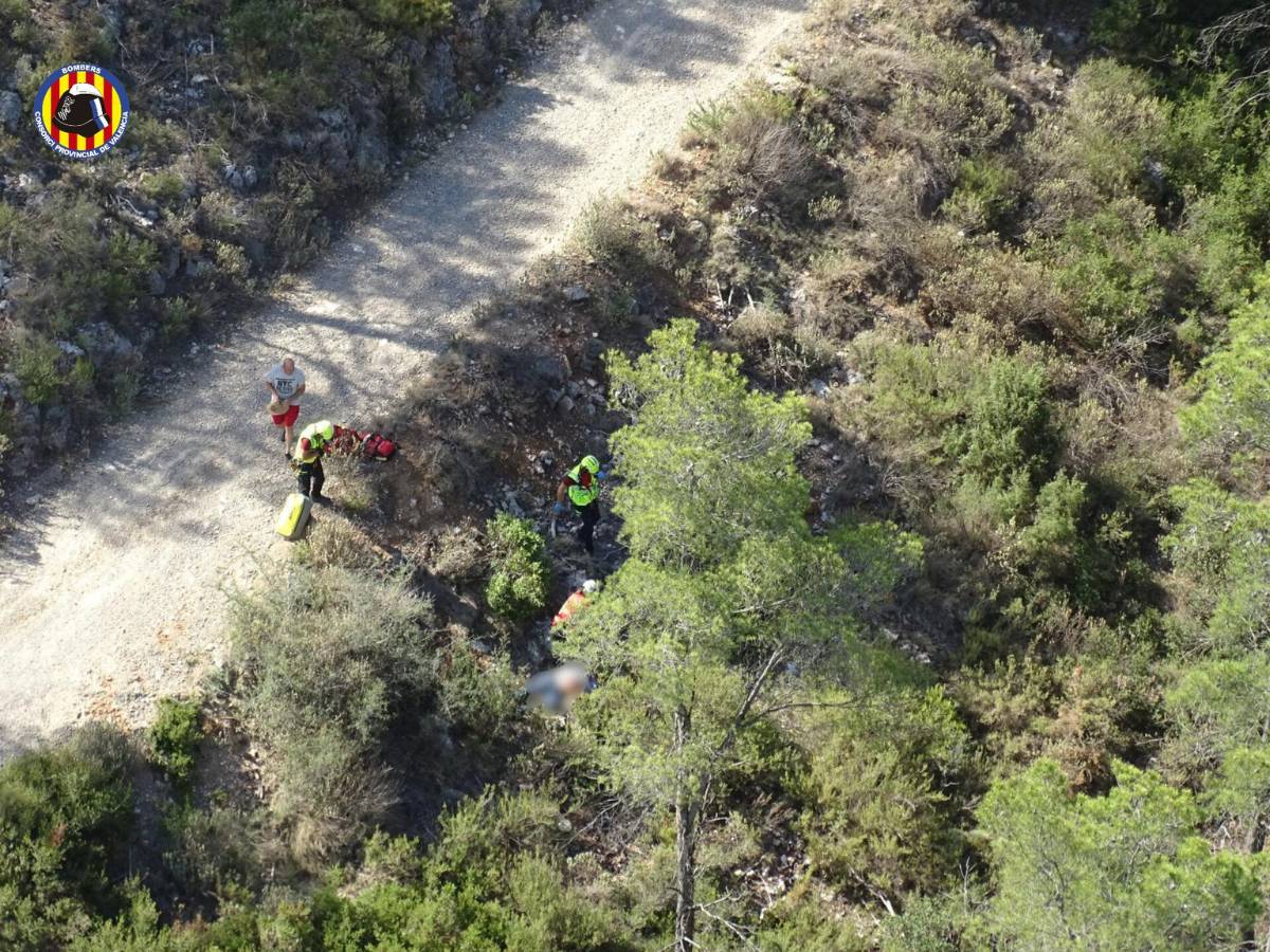 Rescate de dos heridos al desbocarse los caballos de un carro